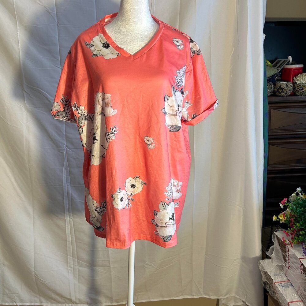 Pixie Lady Size 2X Short cuffed sleeve